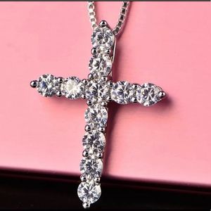 CROSS CHRIST NECKLACE